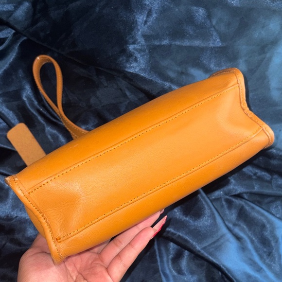 Sportscoach Tan Leather Shoulder Bag - Picture 6 of 17